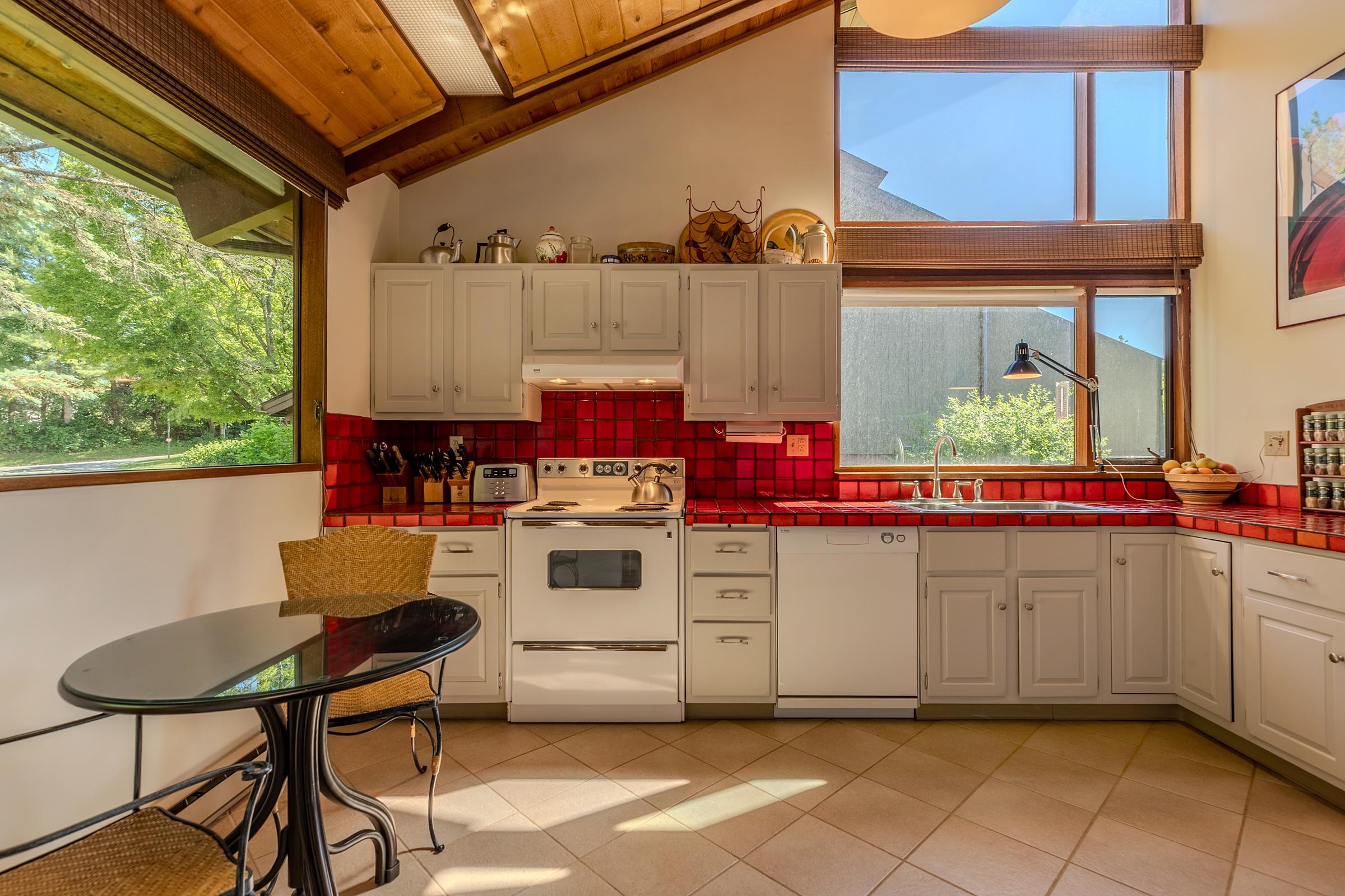 43 Murray Hill Heights Road, Unit 37 Manchester, VT 05255 - Photo 8 of 21