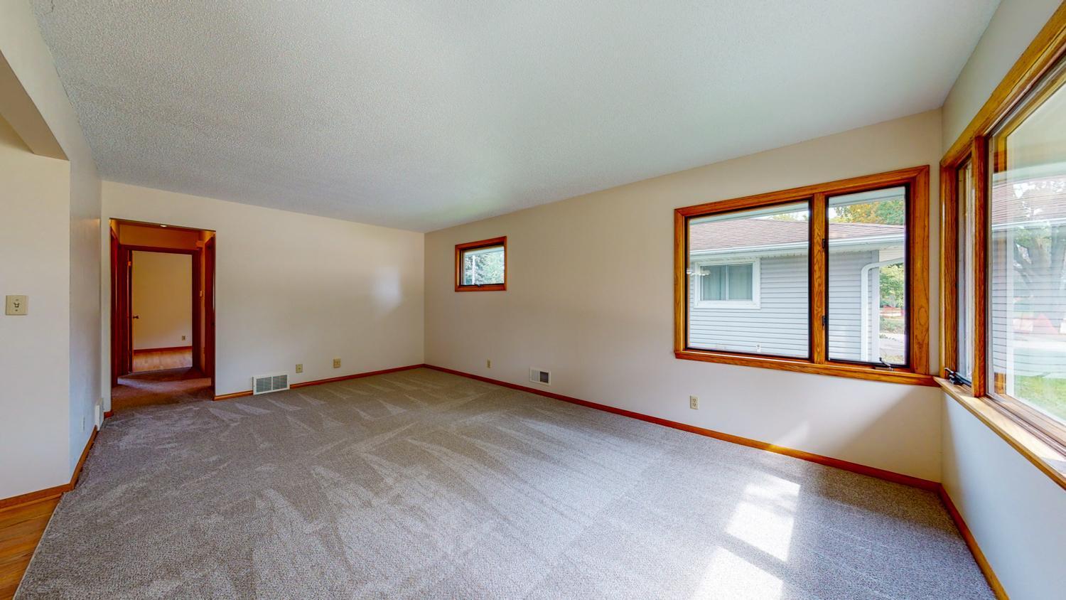 1913 22nd Street Northwest Rochester, MN 55901 - Photo 3 of 34 Gallery Image 3