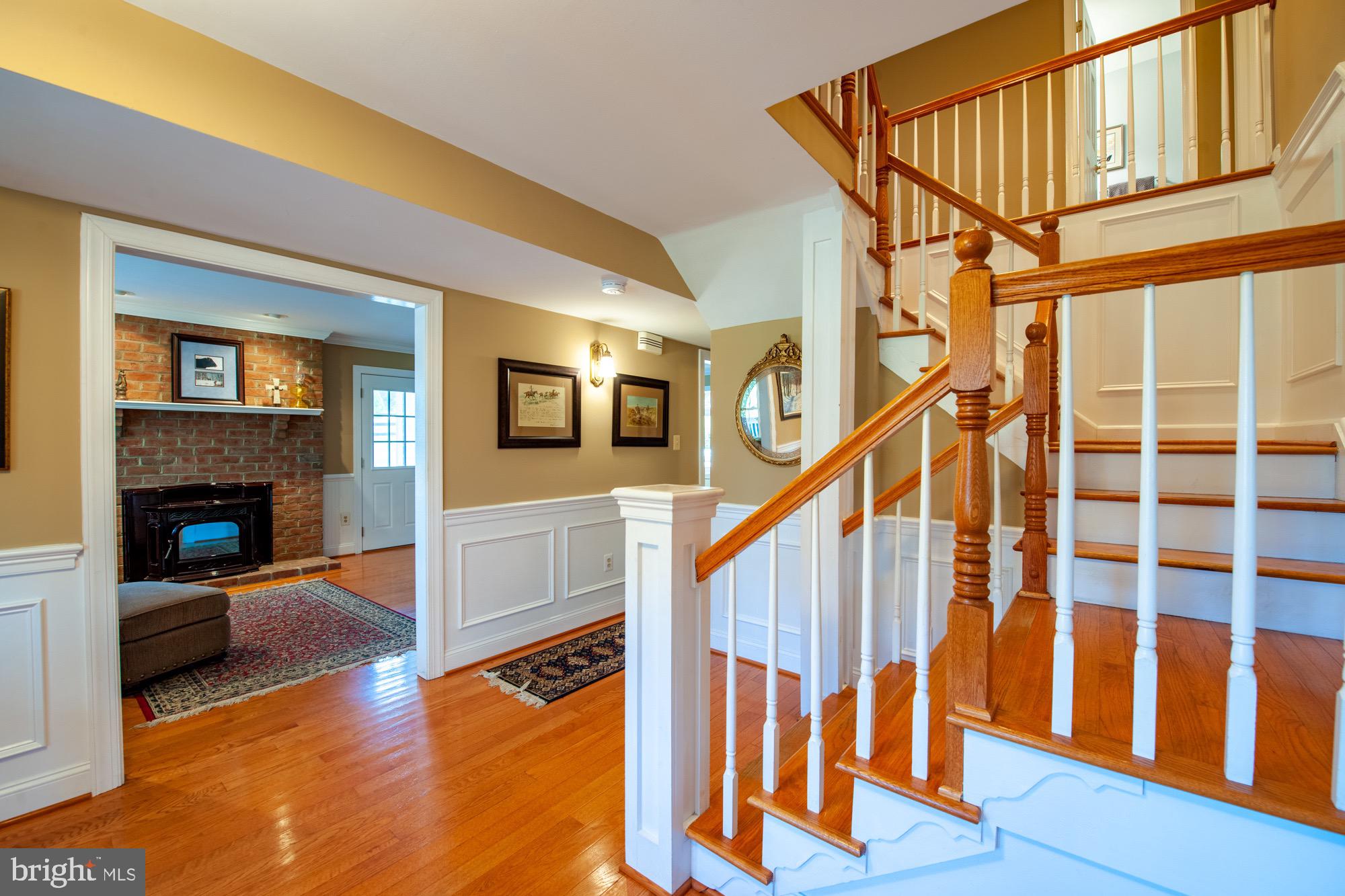 404 Lankford Road Harwood, MD 20776 - Photo 11 of 79 Entrance/foyer