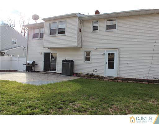 1235 Huron Road North Brunswick, NJ 08902 - Photo 8 of 25 Gallery Image 8