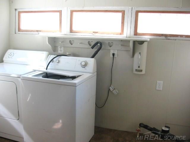 7372 Shoreward Road Lexington, MI 48450 - Photo 13 of 20 31288284-12.JPG