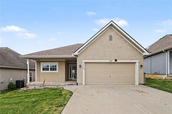 $295,000 | 12216 North Pomona Lane, Kansas City, MO 64163