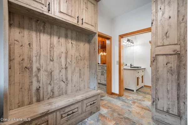 $2,695,000 | 58250 Highway 200, Clark Fork, ID 83811