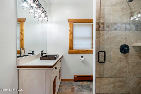 $2,695,000 | 58250 Highway 200, Clark Fork, ID 83811