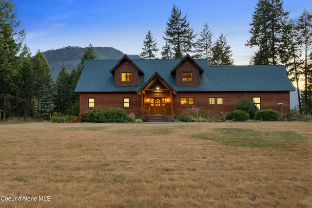 $2,750,000 | 58250 Highway 200, Clark Fork, ID 83811
