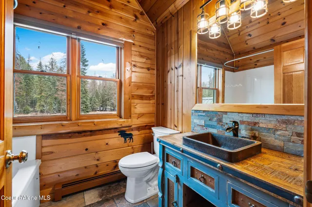 $2,750,000 | 58250 Highway 200, Clark Fork, ID 83811