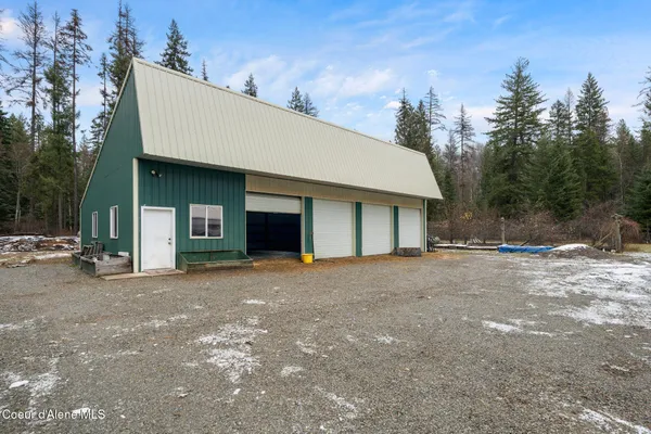 $2,695,000 | 58250 Highway 200, Clark Fork, ID 83811