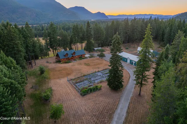 $2,750,000 | 58250 Highway 200, Clark Fork, ID 83811