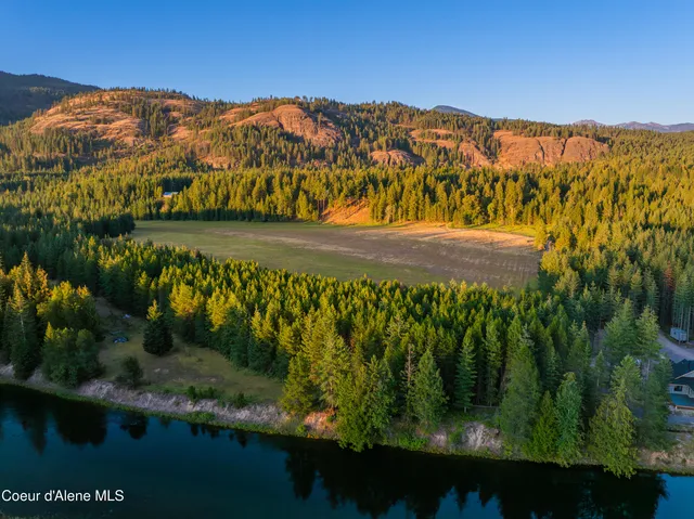 $2,750,000 | 58250 Highway 200, Clark Fork, ID 83811