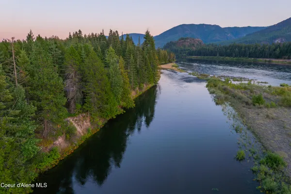 $2,695,000 | 58250 Highway 200, Clark Fork, ID 83811