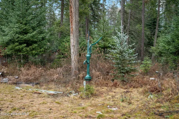 $2,695,000 | 58250 Highway 200, Clark Fork, ID 83811