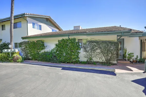 $1,925,000 | 101 Oceano Avenue, Unit 20, Santa Barbara, CA 93109