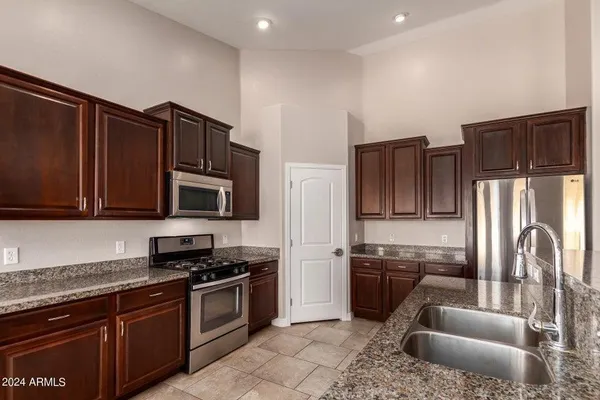 $2,450 | 5147 South Chatham, Mesa, AZ 85212