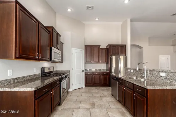 $2,350 | 5147 South Chatham, Mesa, AZ 85212