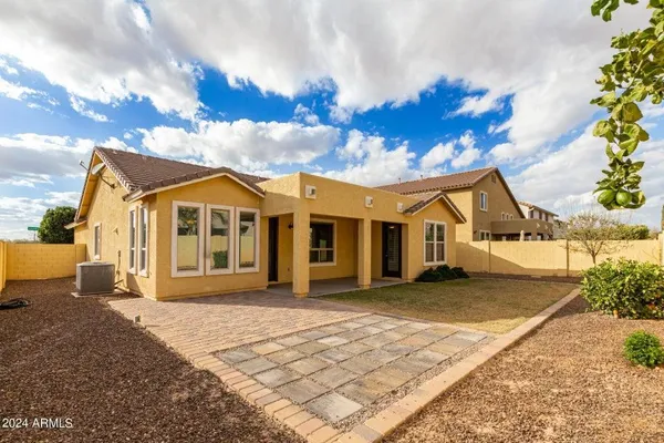 $2,350 | 5147 South Chatham, Mesa, AZ 85212