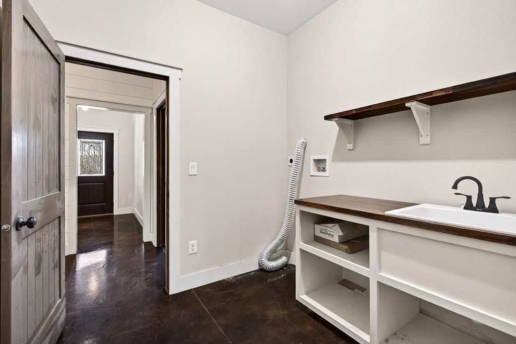 1425 Moodyville Loop Byrdstown, TN 38549 - Photo 26 of 62