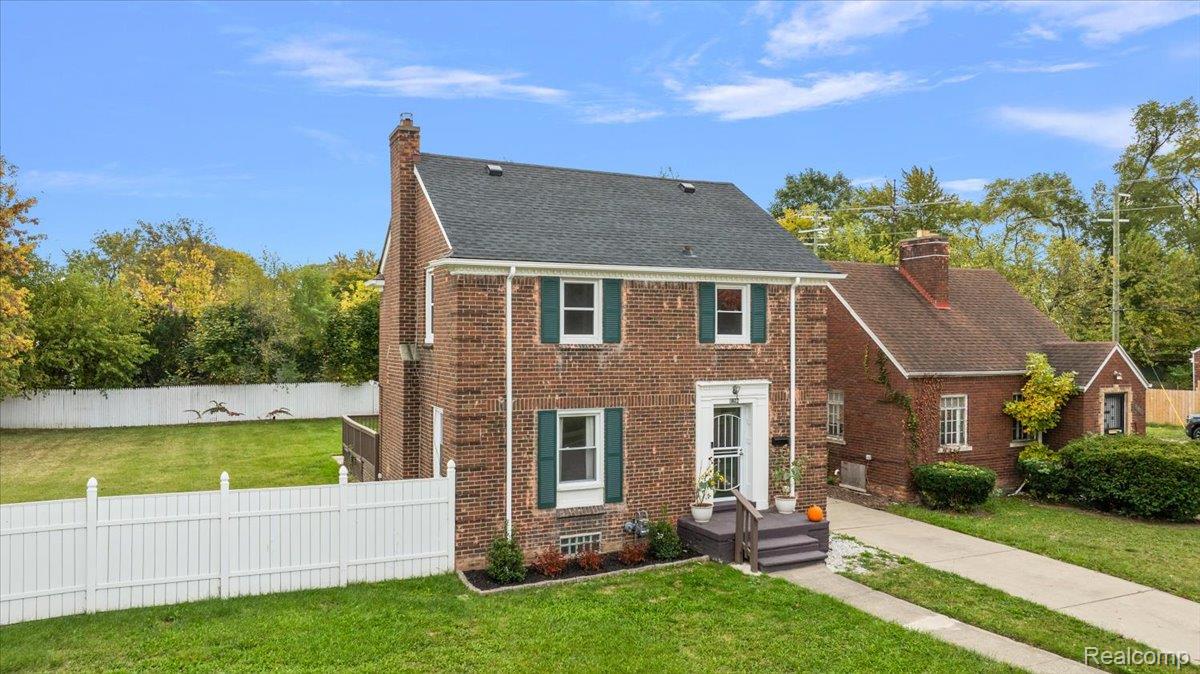 10612 Nottingham Road Detroit, MI 48224 - Photo 2 of 50 03-10612 Nottingham-3.jpg