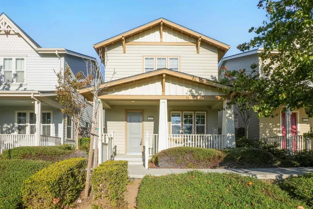 $975,000 | 328 C Street, Hayward, CA 94541