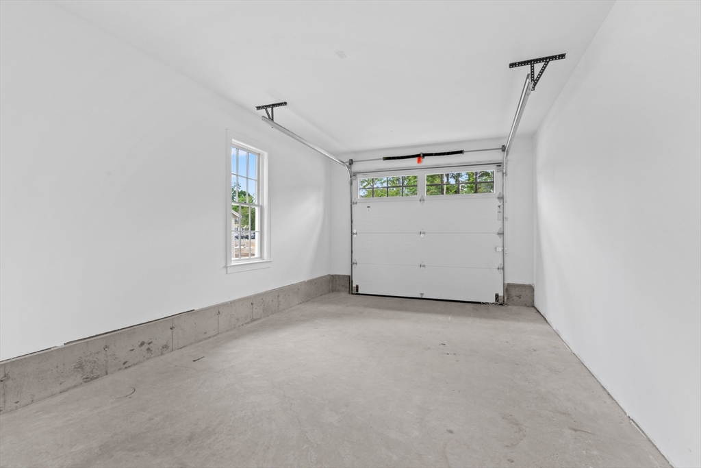 11 South Hampton Road, Unit B Amesbury, MA 01913 - Photo 32 of 35