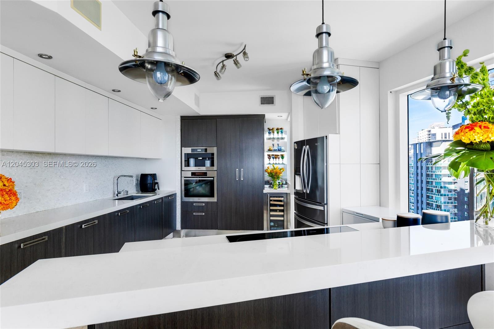 60 Southwest 13th Street, Unit 3200 Miami, FL 33130 - Photo 2 of 32