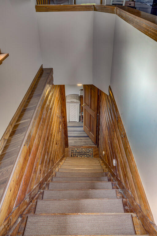 40 Highway 3149 Butler, KY 41006 - Photo 25 of 44 so cool with the log walls