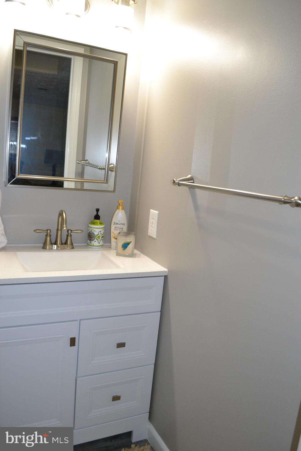 8811 Ridgelys Choice Drive Baltimore, MD 21236 - Photo 29 of 36 Gallery Image 29
