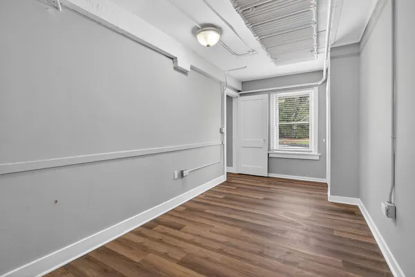 $1,520 | 428 North Park Boulevard, Unit 7, Glen Ellyn, IL 60137