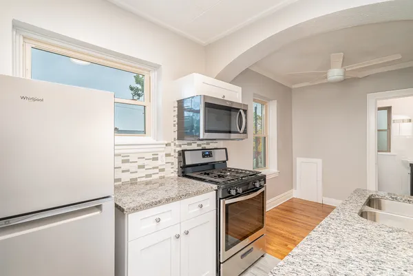 $1,520 | 428 North Park Boulevard, Unit 7, Glen Ellyn, IL 60137