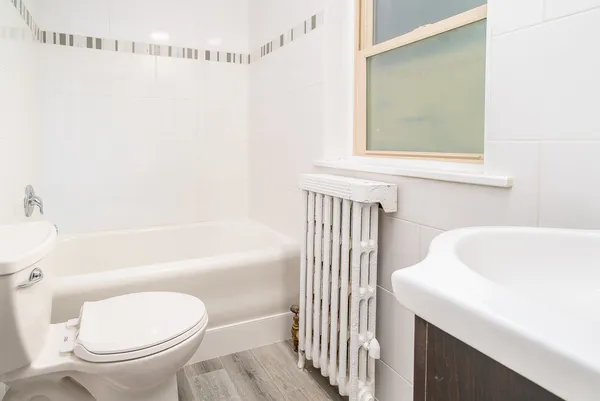 $1,520 | 428 North Park Boulevard, Unit 7, Glen Ellyn, IL 60137