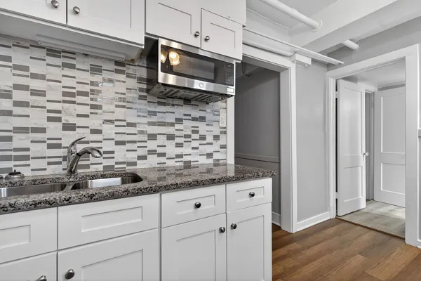 $1,520 | 428 North Park Boulevard, Unit 7, Glen Ellyn, IL 60137