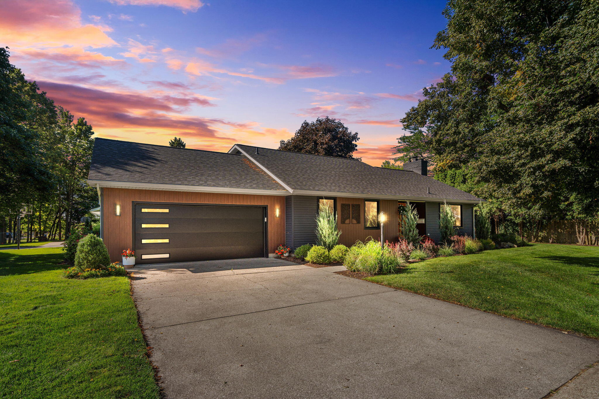400 Barber Street Spring Lake, MI 49456 - Photo 1 of 74 Front Exterior