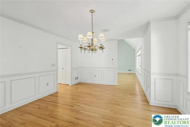 $525,000 | 4861 Sydney Close, Lower Macungie Township, PA 18062