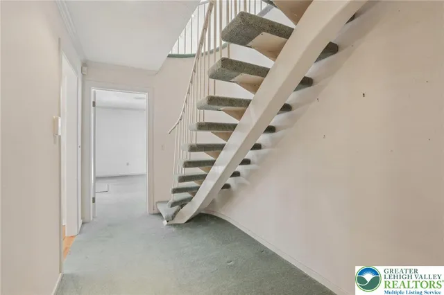 $525,000 | 4861 Sydney Close, Lower Macungie Township, PA 18062