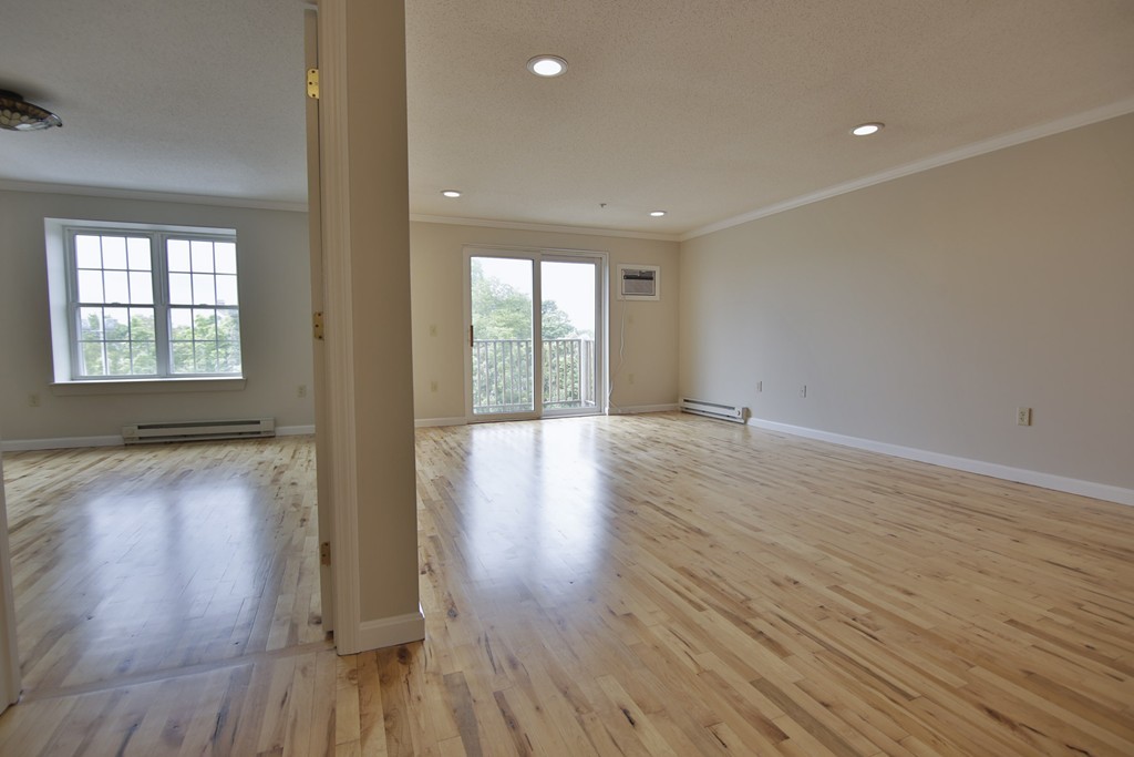 2 Ocean Avenue, Unit 3L Gloucester, MA 01930 - Photo 13 of 17