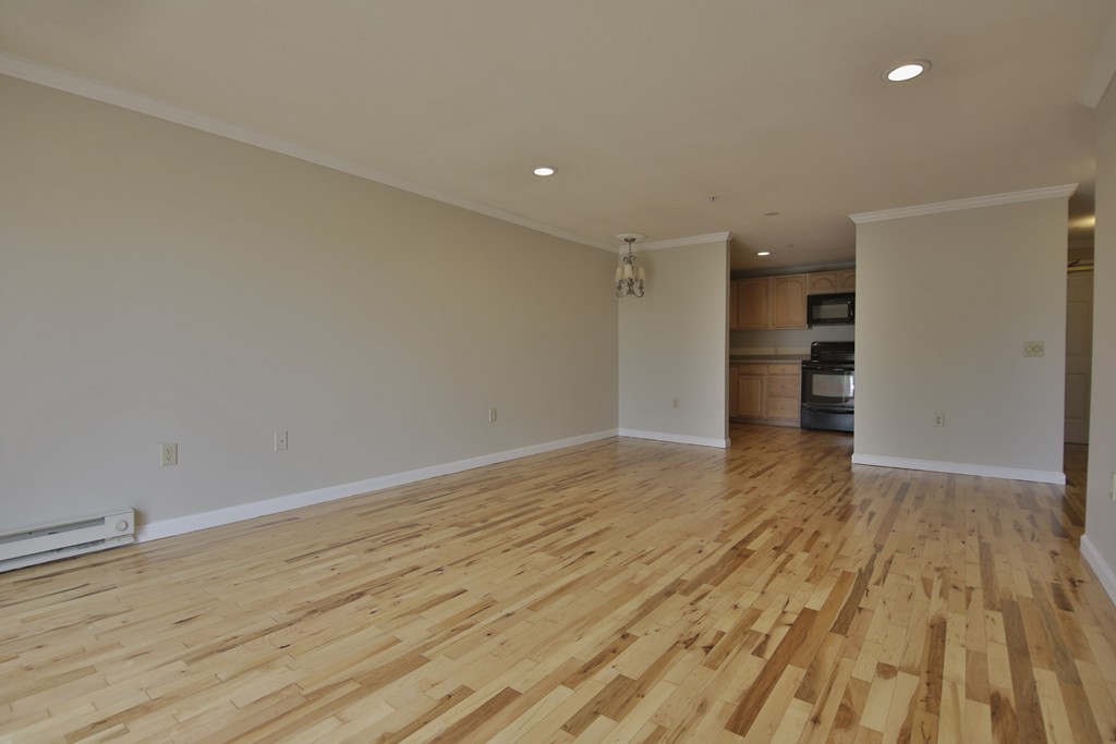 2 Ocean Avenue, Unit 3L Gloucester, MA 01930 - Photo 6 of 17