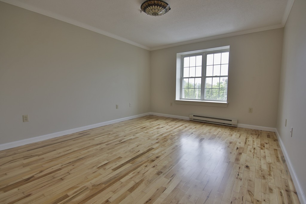 2 Ocean Avenue, Unit 3L Gloucester, MA 01930 - Photo 10 of 17