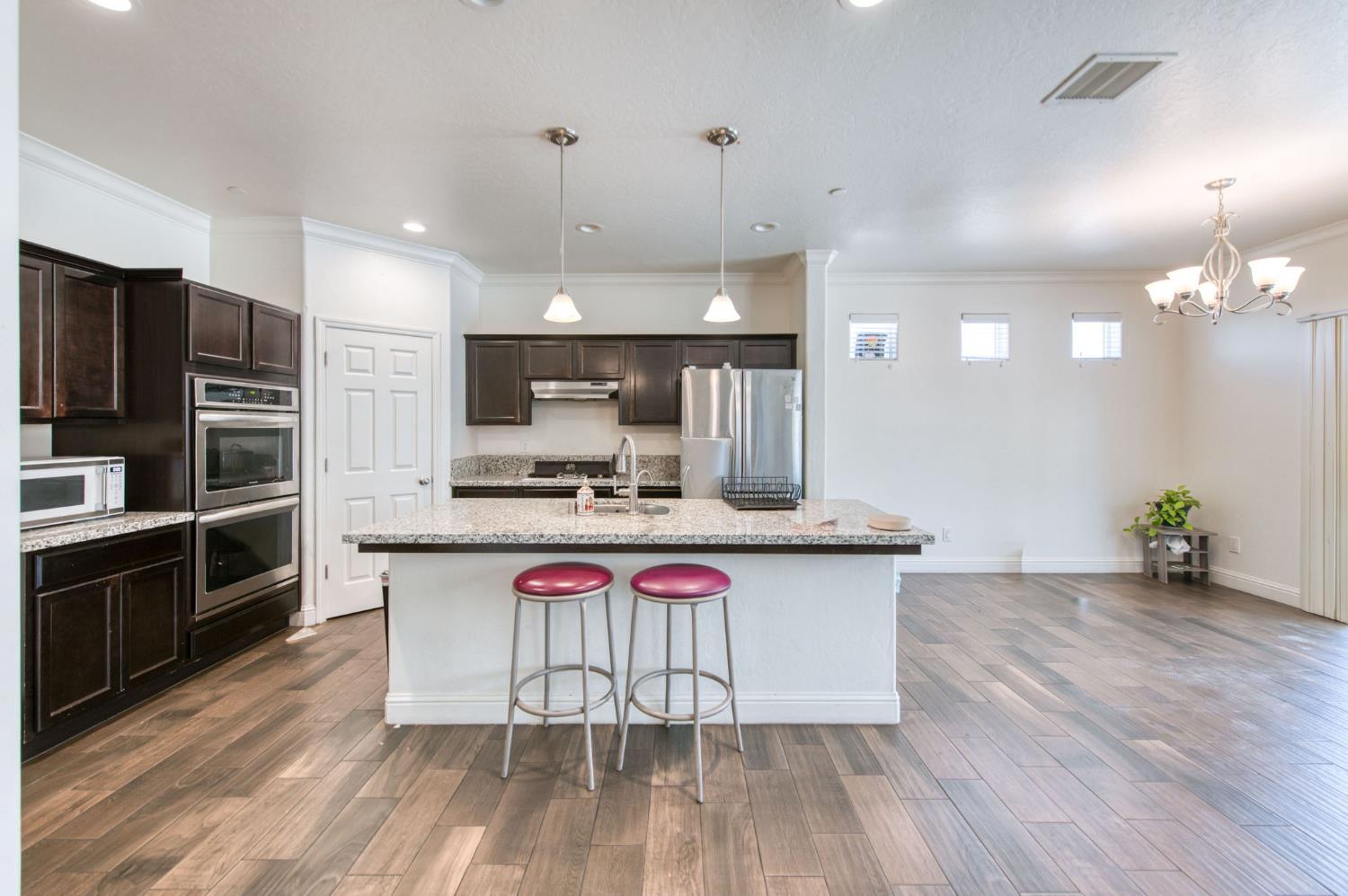 1732 Cleveland Street Selma, CA 93662 - Photo 4 of 35