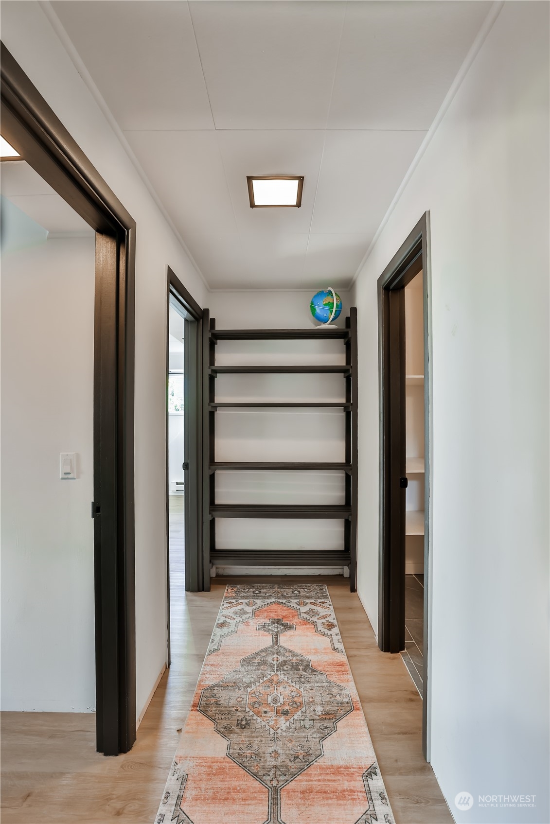 9112 218th Street Southwest Edmonds, WA 98026 - Photo 11 of 35