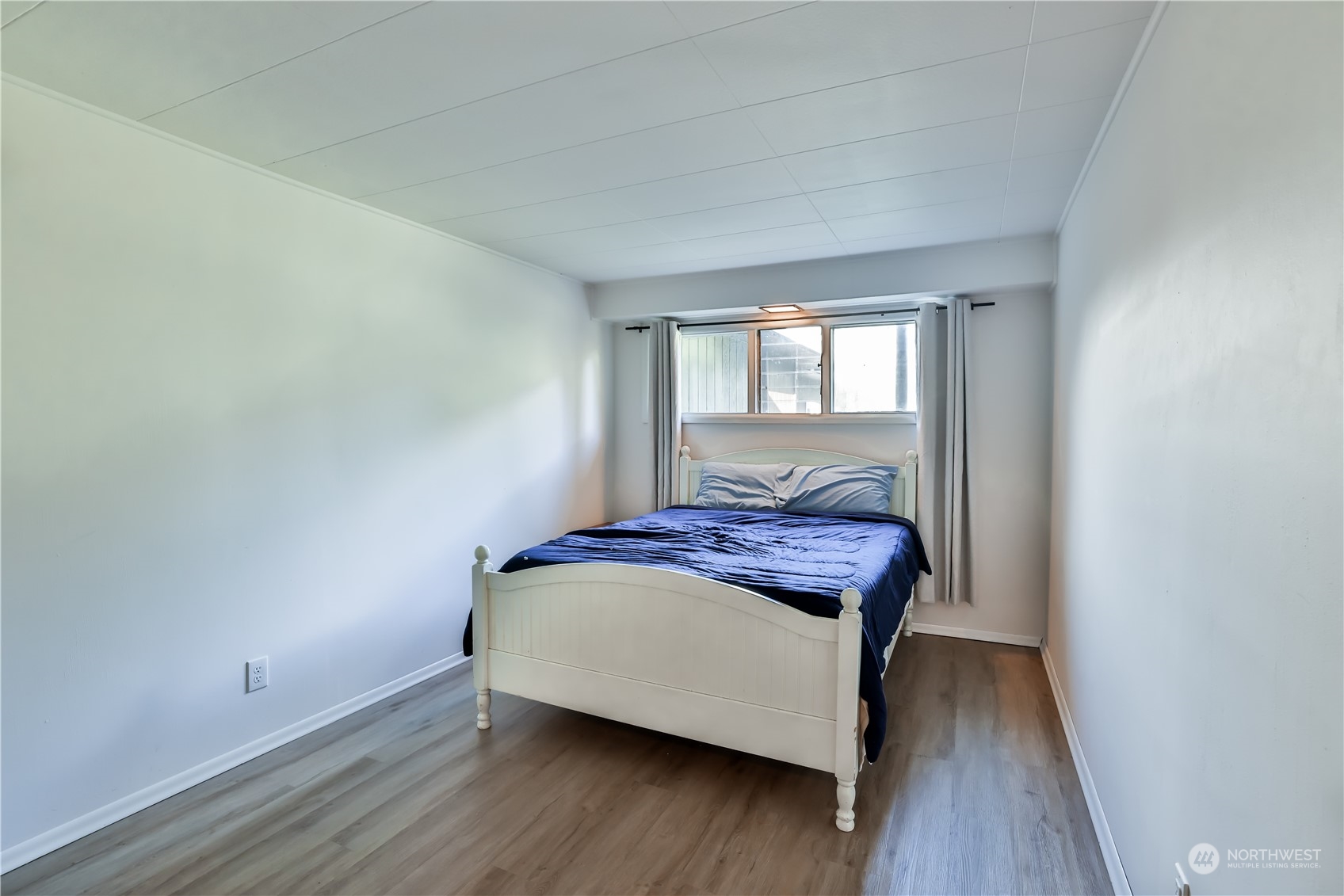 9112 218th Street Southwest Edmonds, WA 98026 - Photo 14 of 35