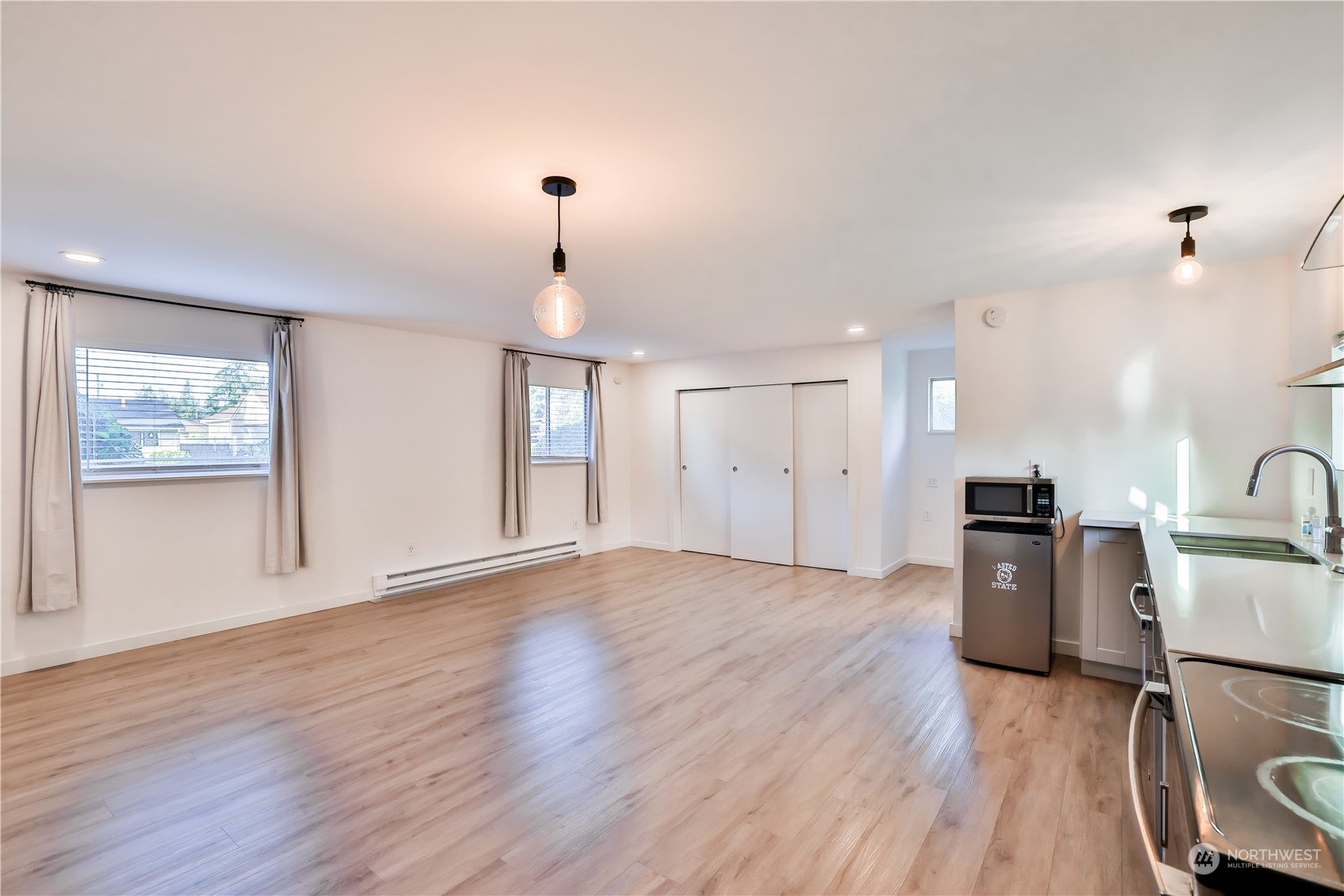 9112 218th Street Southwest Edmonds, WA 98026 - Photo 15 of 35