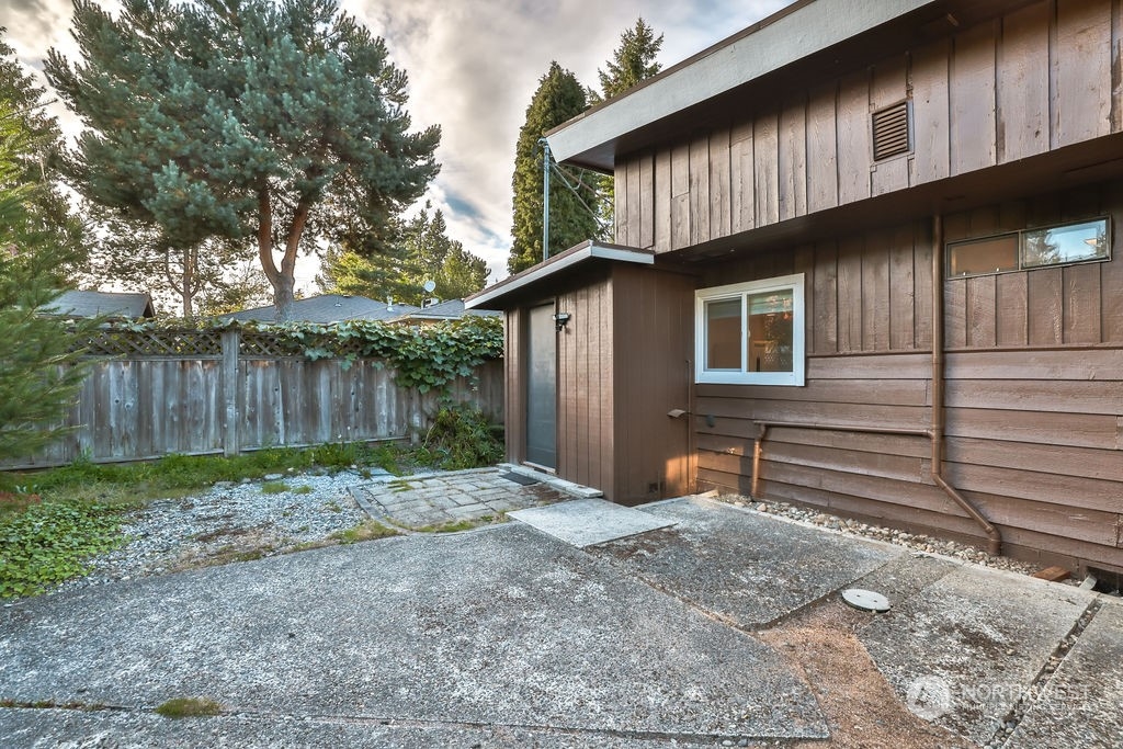 9112 218th Street Southwest Edmonds, WA 98026 - Photo 26 of 35