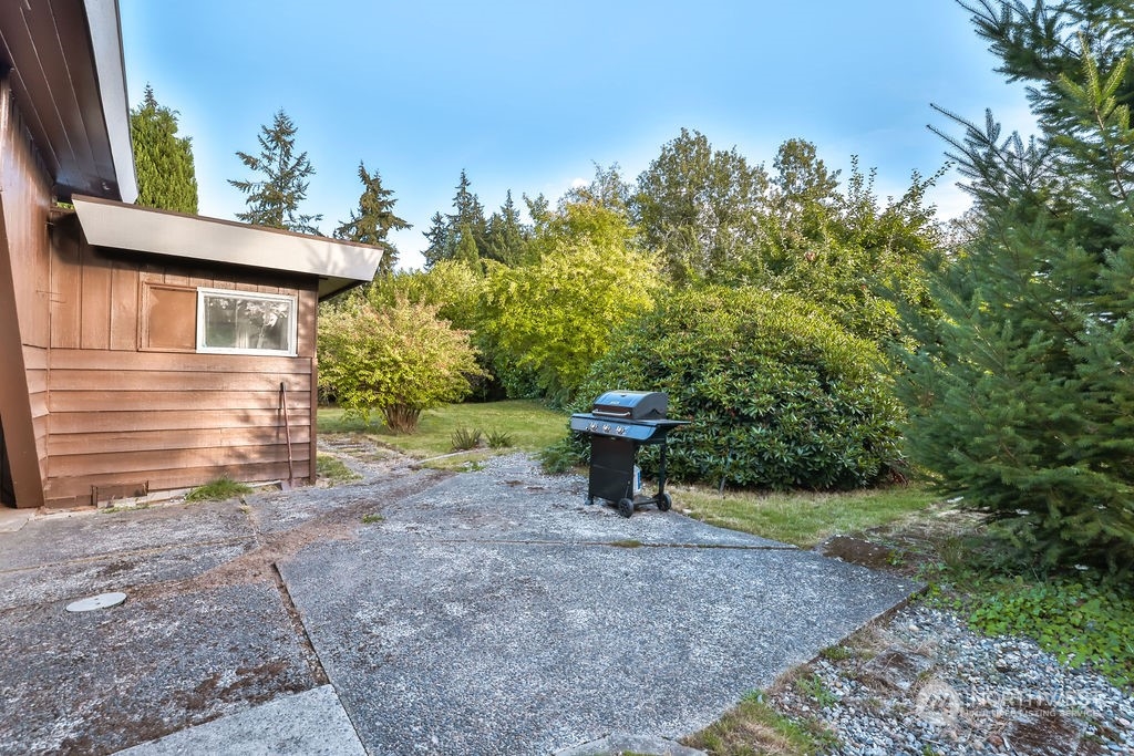 9112 218th Street Southwest Edmonds, WA 98026 - Photo 27 of 35