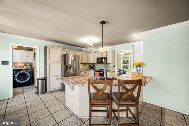 $650,000 | 27 Fox Farm Lane, Downingtown, PA 19335