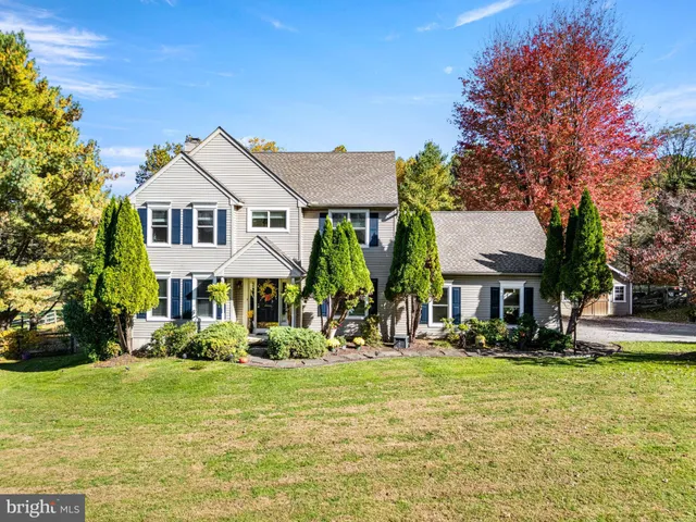 $650,000 | 27 Fox Farm Lane, Downingtown, PA 19335
