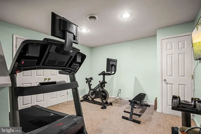 $650,000 | 27 Fox Farm Lane, Downingtown, PA 19335