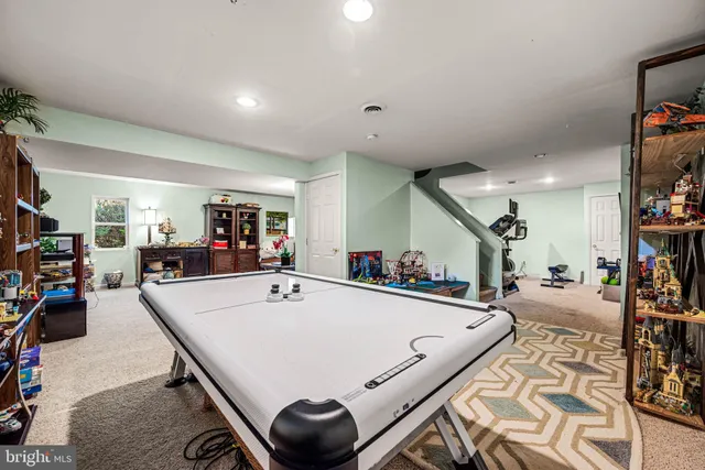 $650,000 | 27 Fox Farm Lane, Downingtown, PA 19335