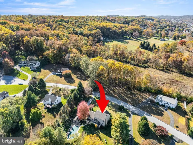 $650,000 | 27 Fox Farm Lane, Downingtown, PA 19335