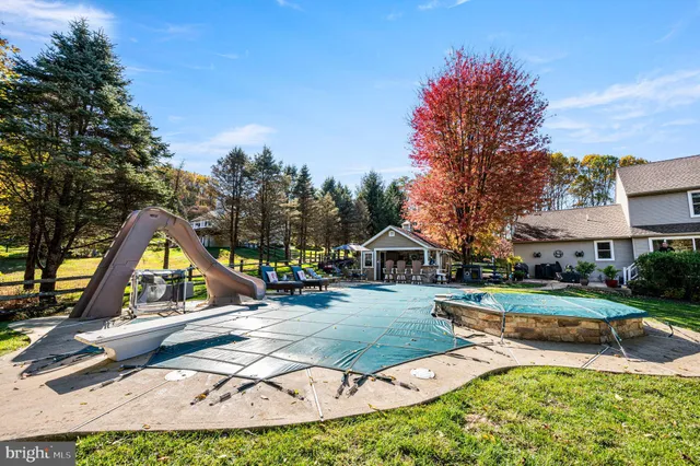 $650,000 | 27 Fox Farm Lane, Downingtown, PA 19335