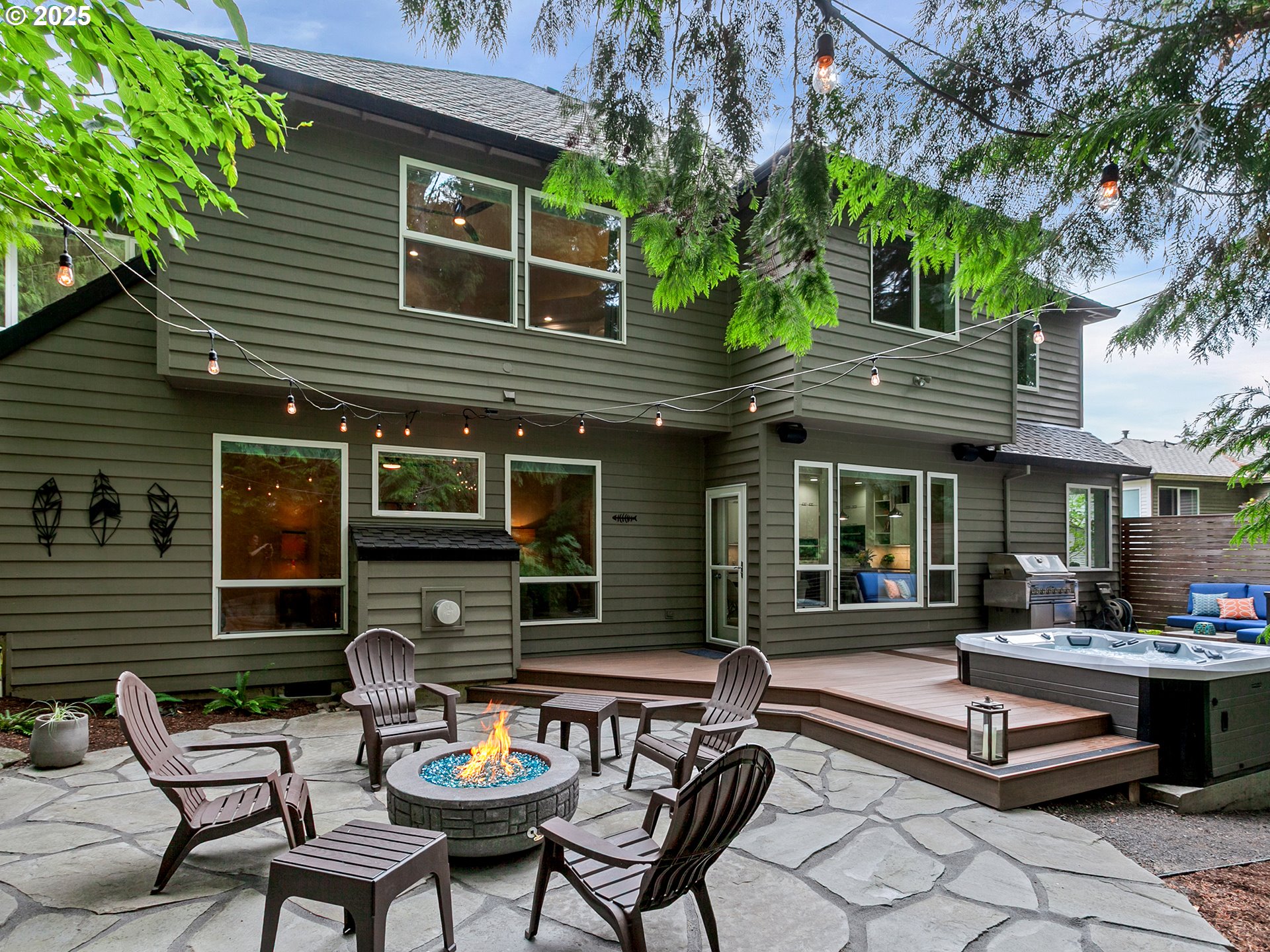 16870 Southwest Red Rock Way Beaverton, OR 97007 - Photo 33 of 45 a view of an outdoor space with a patio