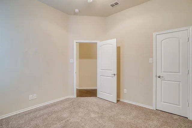 $2,450 | 45 Auburn Drive, Edgecliff Village, TX 76134